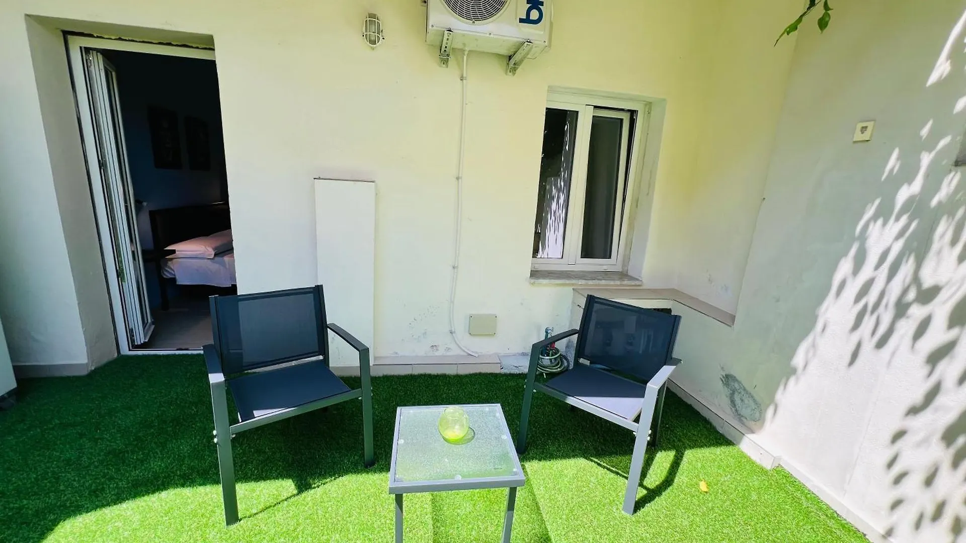 Les Chambres De Francoise Guest House Olbia Italy